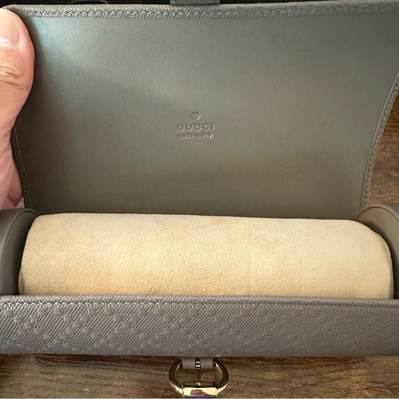 Brand new in box Gucci clutch in gray - Picture 5 of 7